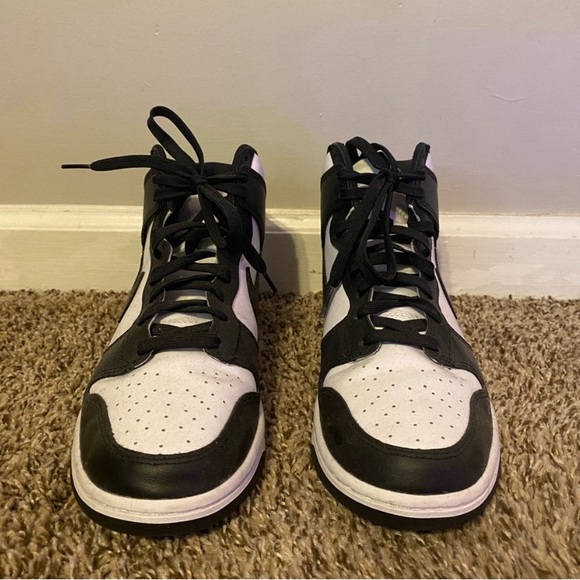 Nike Panda Dunks High Women size 10 Black White Sneakers - Picture 4 of 7